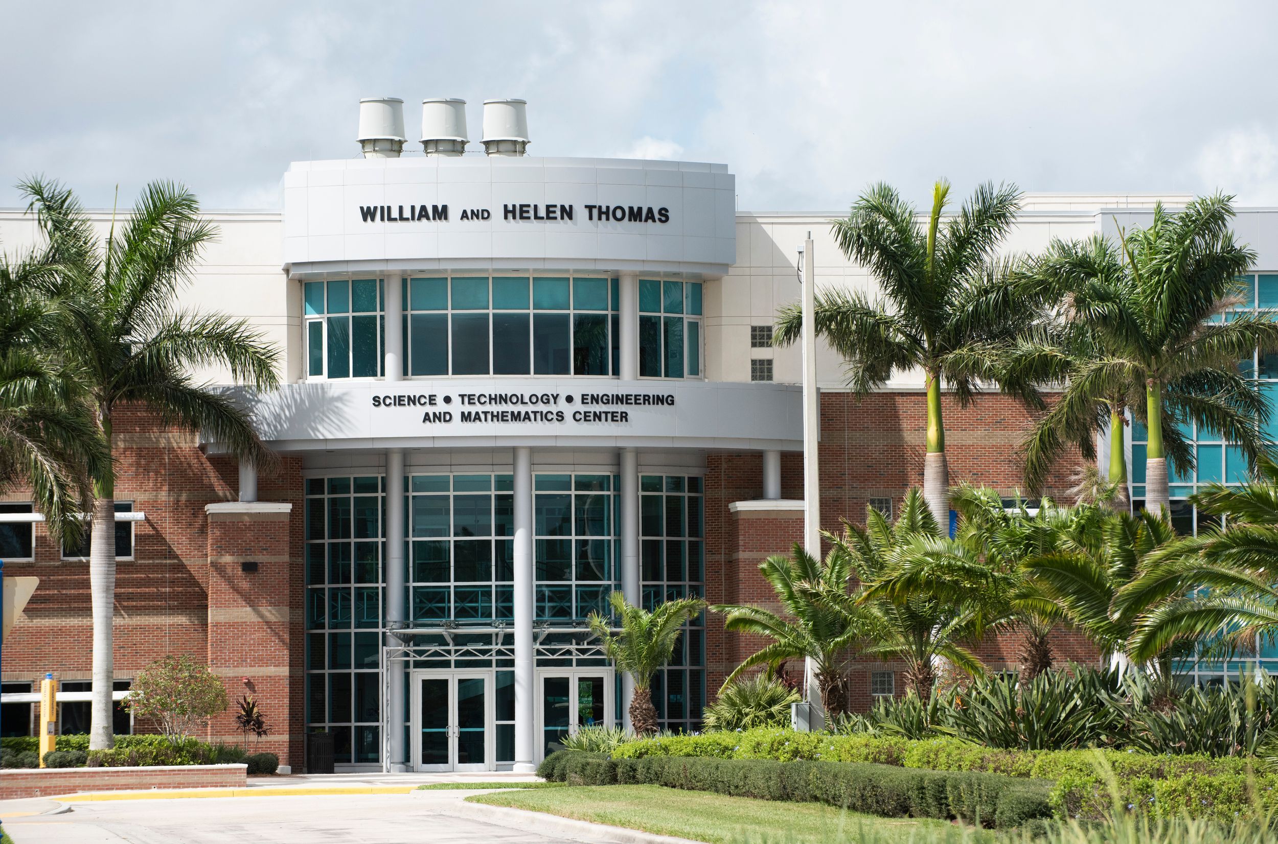 Indian River State College STEM campus building.